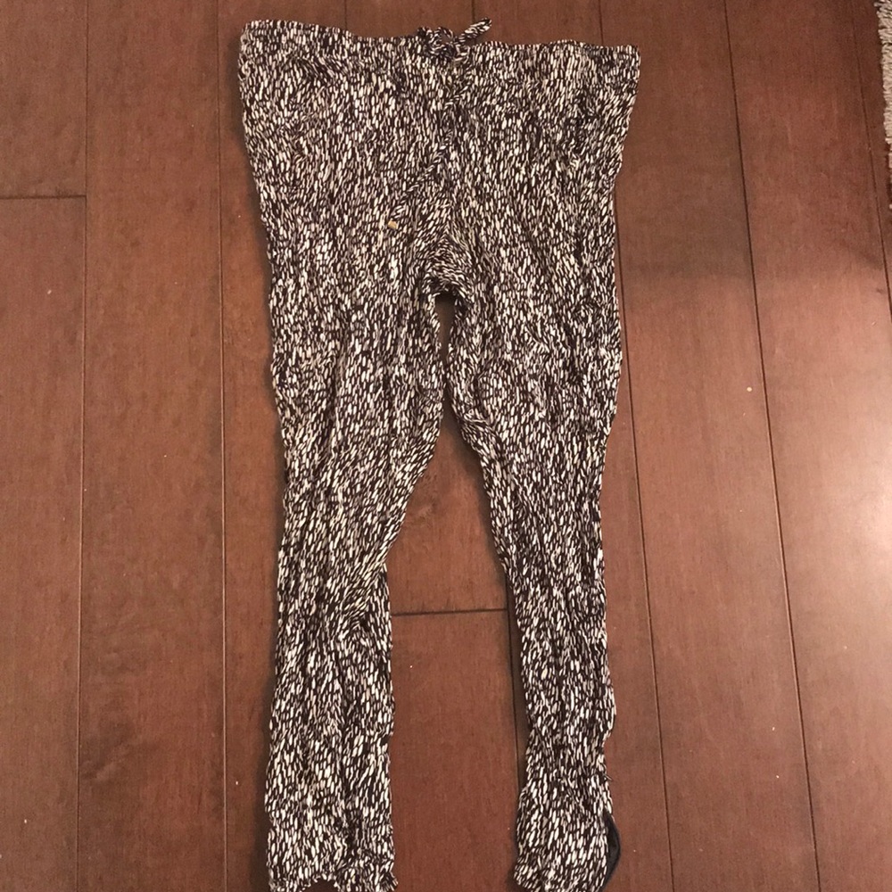 Mango black and white drop waist pant zip ankle